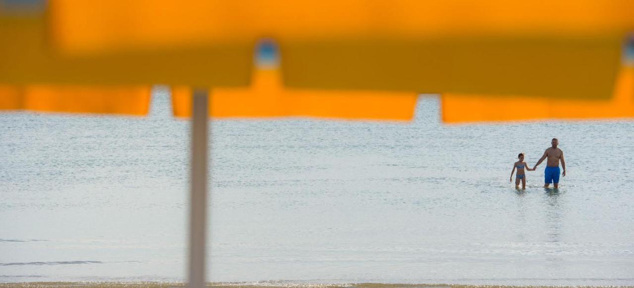Hotel New Castle Cesenatico Dış mekan fotoğraf